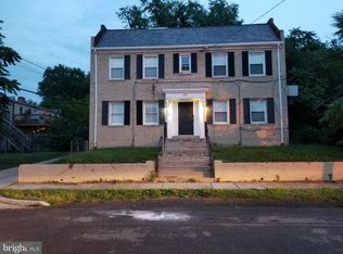 712 Bayley Pl SE, Washington, DC 20019