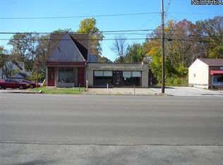 4338 Market St, Youngstown, OH 44512