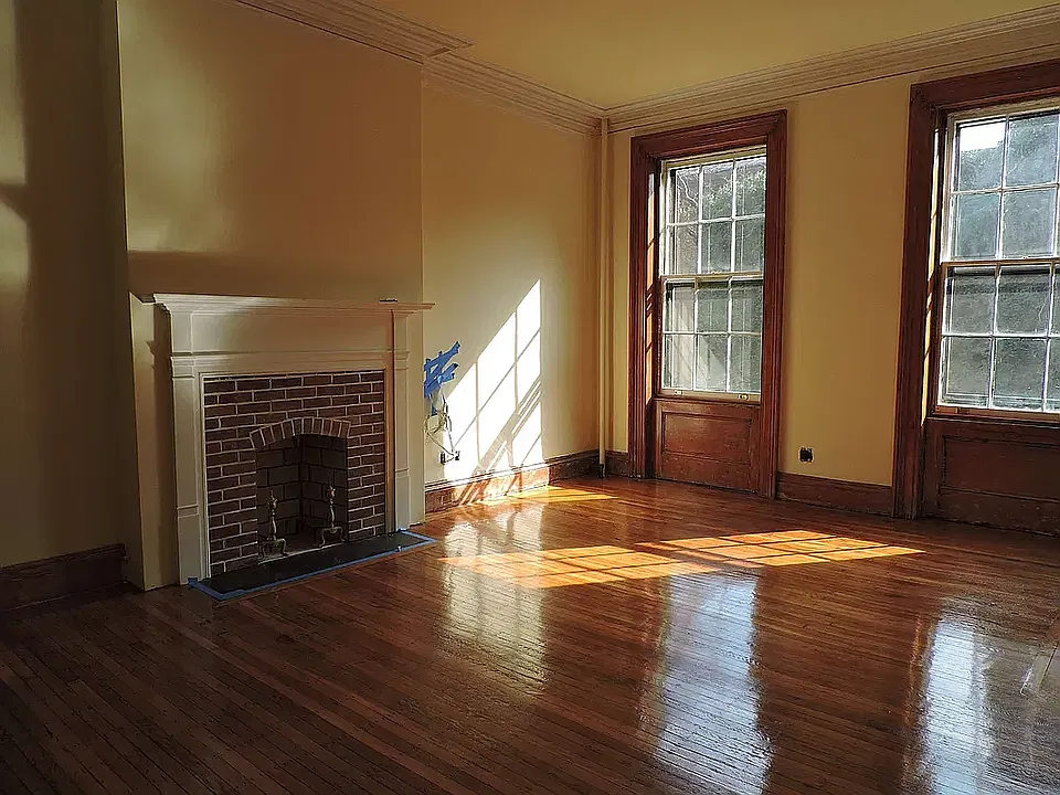 64 Clark St #2R