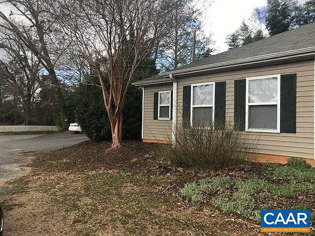 Photo 2 of 15 - 109 Chelsea Dr - Charlottesville, VA Building Photo - 109 Chelsea Dr