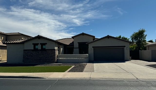 1st image of 2591 E Yellowstone Pl