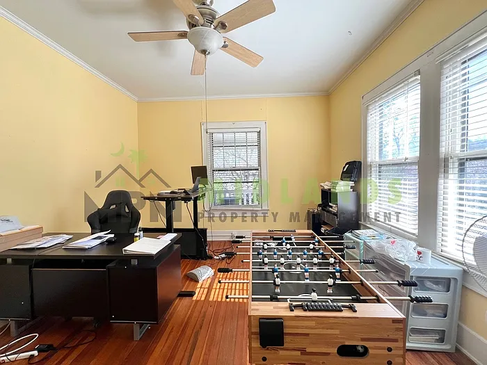 2417 Clark St — Photo 50