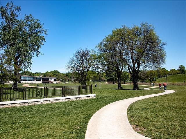 2nd image of 9353 Linden Reserve Dr