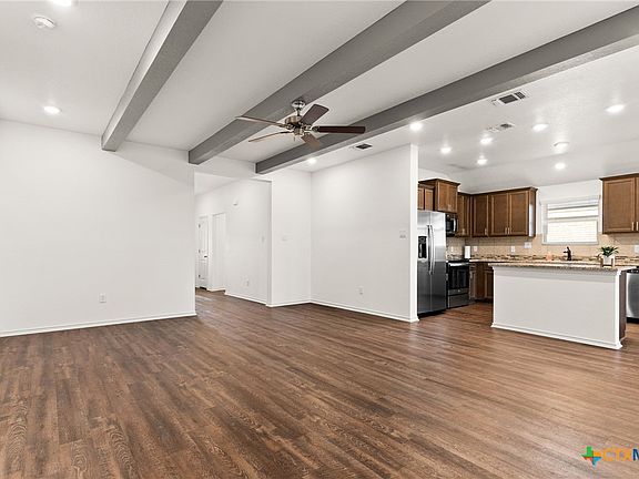 4th image of 1766 Dryden Ave