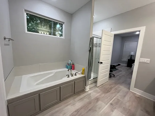 44 Rannoch Dr — Photo 17