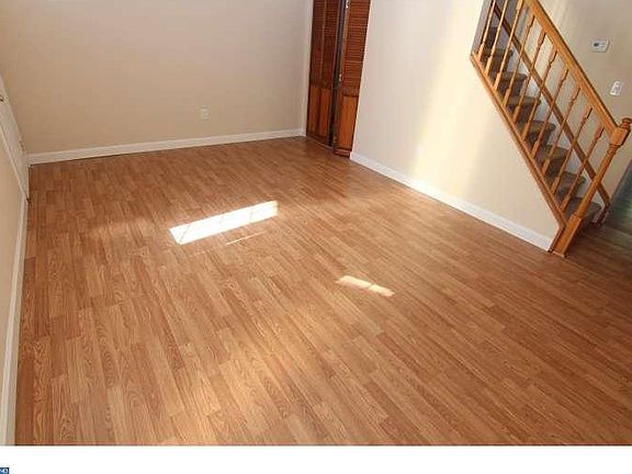 2nd image of 331 N Governors Ave