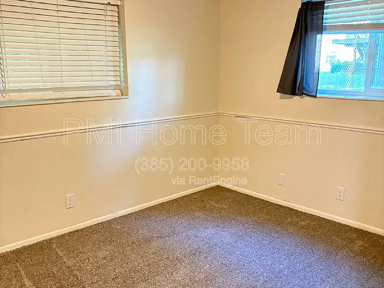 6068 S 2850 W — Photo 22