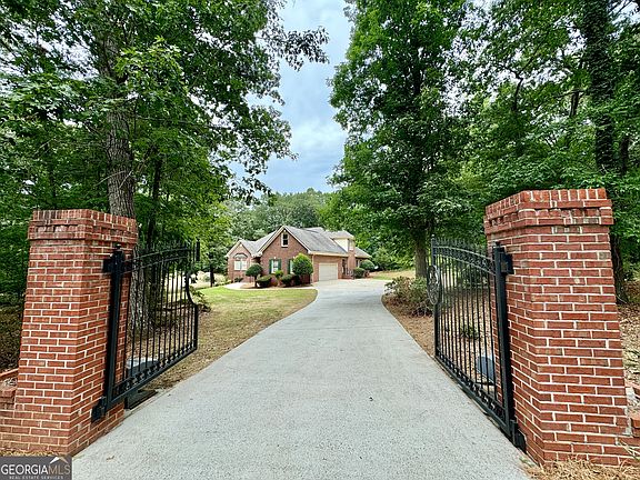 2nd image of 55 Moye Dr
