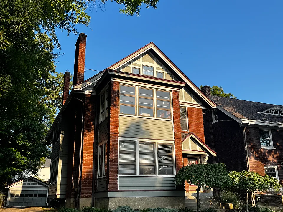 1346 Delta Ave #2
