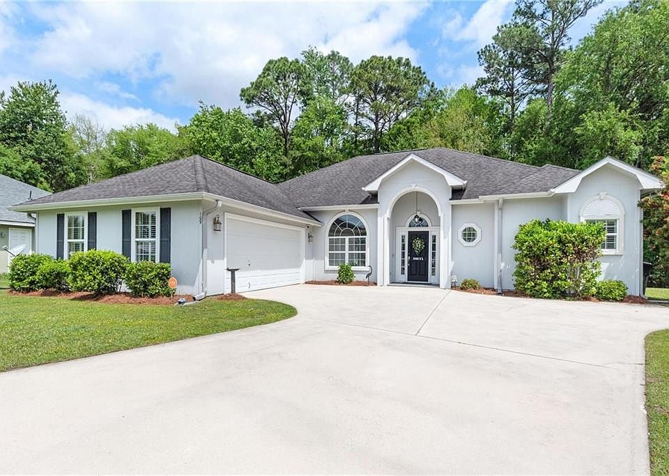 1st image of 109 Camellia Ct