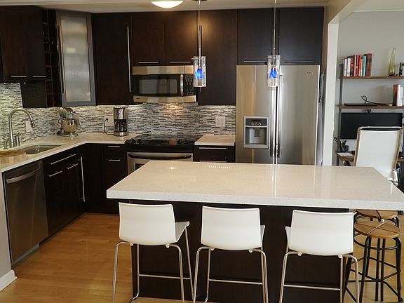 3rd image of 3550 N Lake Shore Dr APT 2507