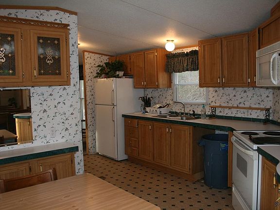 3rd image of 988 County Road 2300