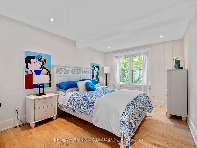 4 Wyckliffe Ave — Photo 20