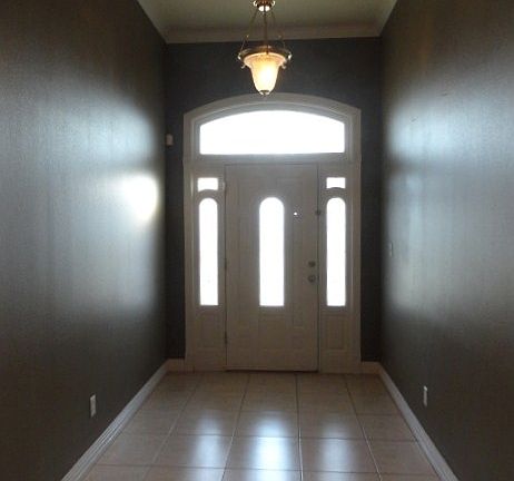 3rd image of 2637 Leslie St