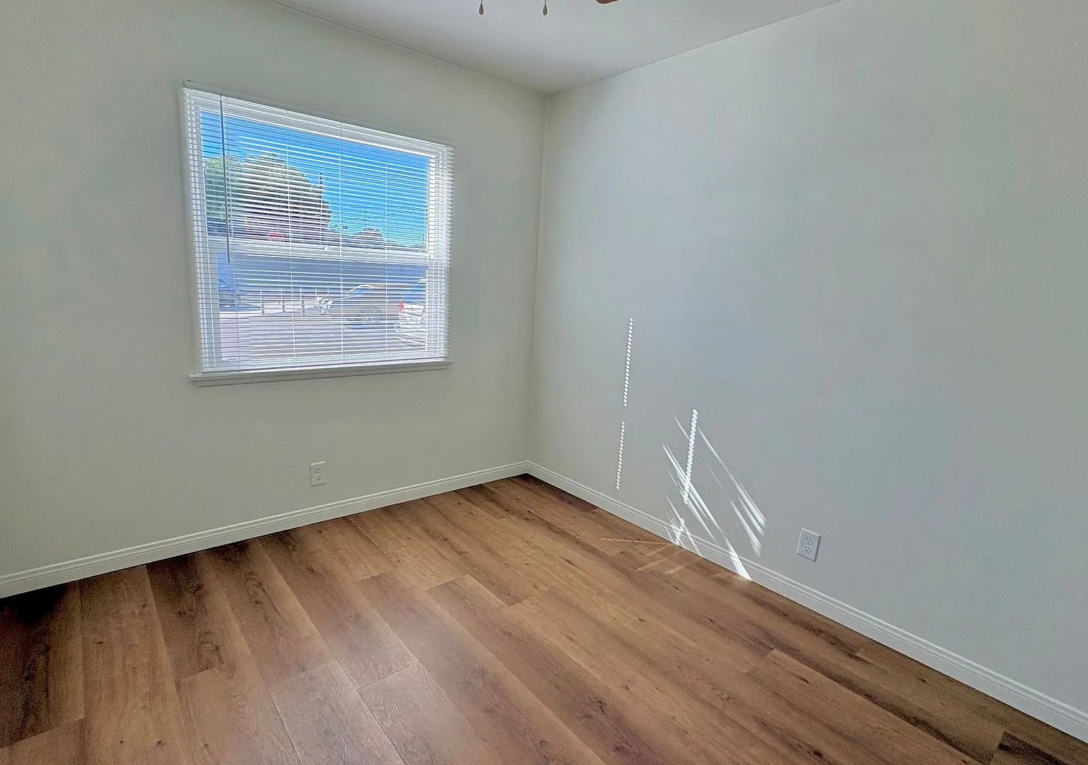 4445-4455 W 159th St. — Photo 4