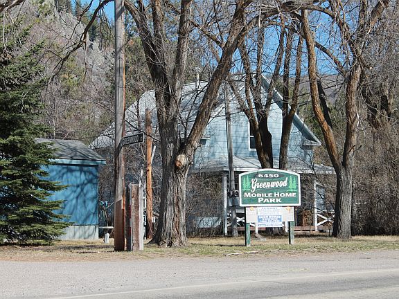 3rd image of 1320 Greenwood Ct