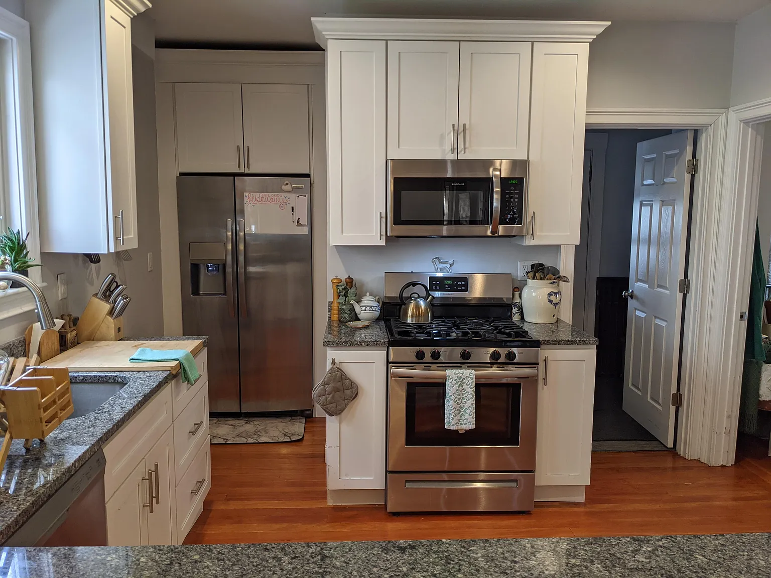 2 bed, 1100 sqft, $3,250 — Photo 3