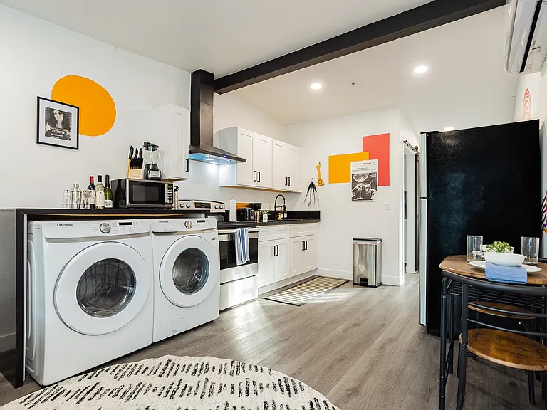 522 E Saint Louis Ave #2 — Photo 4