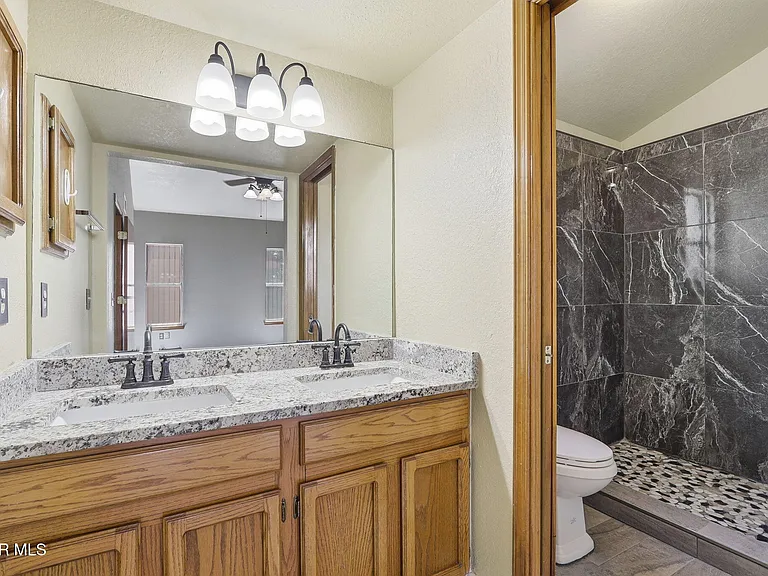 6900 Imperial Ridge Dr — Photo 22
