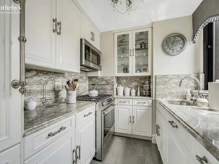 304 E 65th St #14C — Photo 7