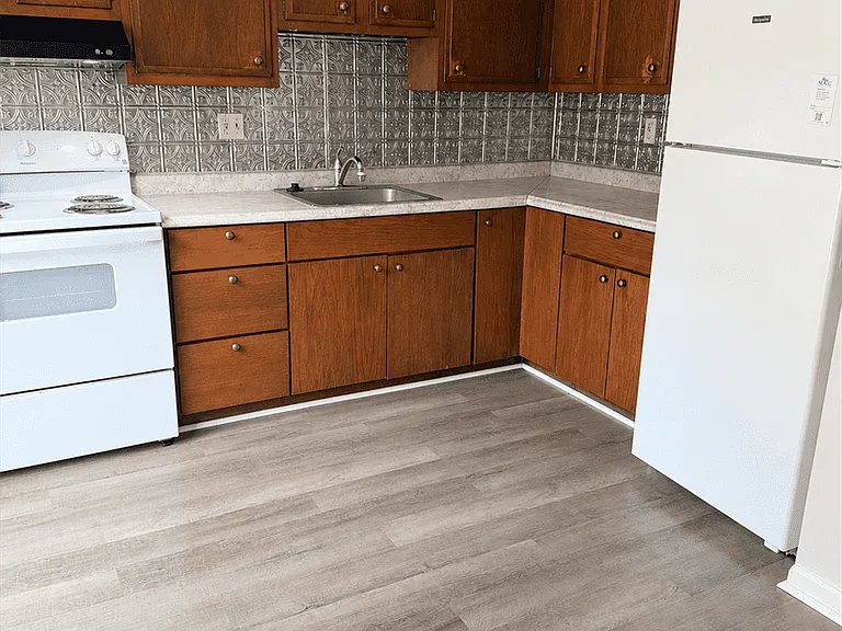 116 Woodgate Rd #116 — Photo 2