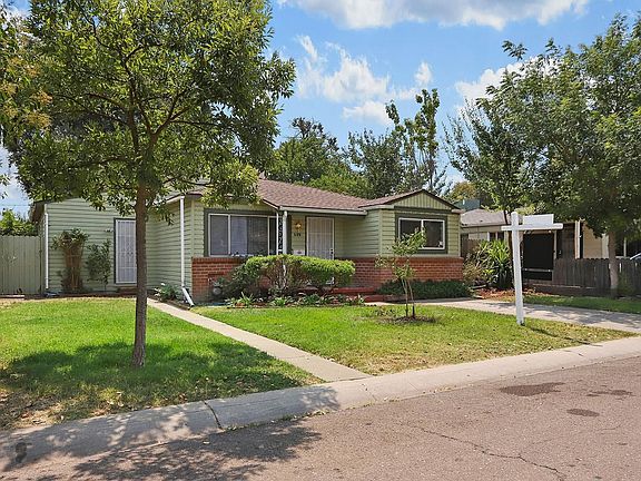 2nd image of 548 E Mariposa Ave