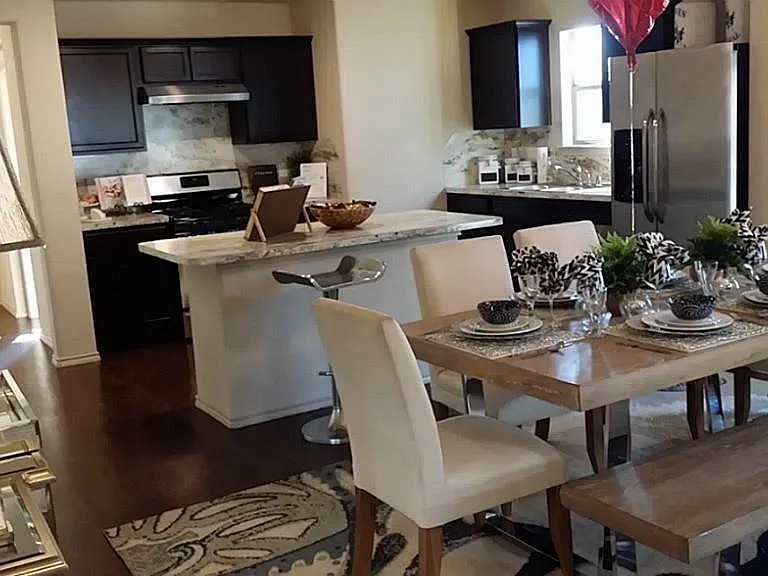 2026 Treasure Mountain Dr — Photo 3