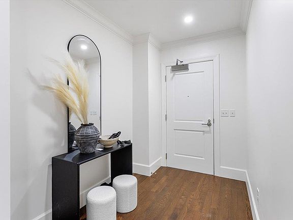 4th image of 1645 Pacific Ave APT 2D