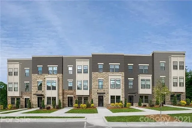 342 Chattooga Way — Photo 1