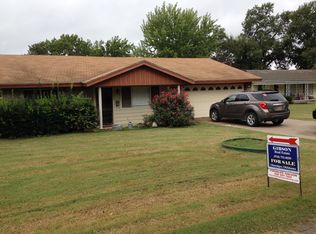 608 S Wilson Ave, Okmulgee, OK 74447