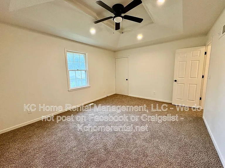 307B E Main St — Photo 23