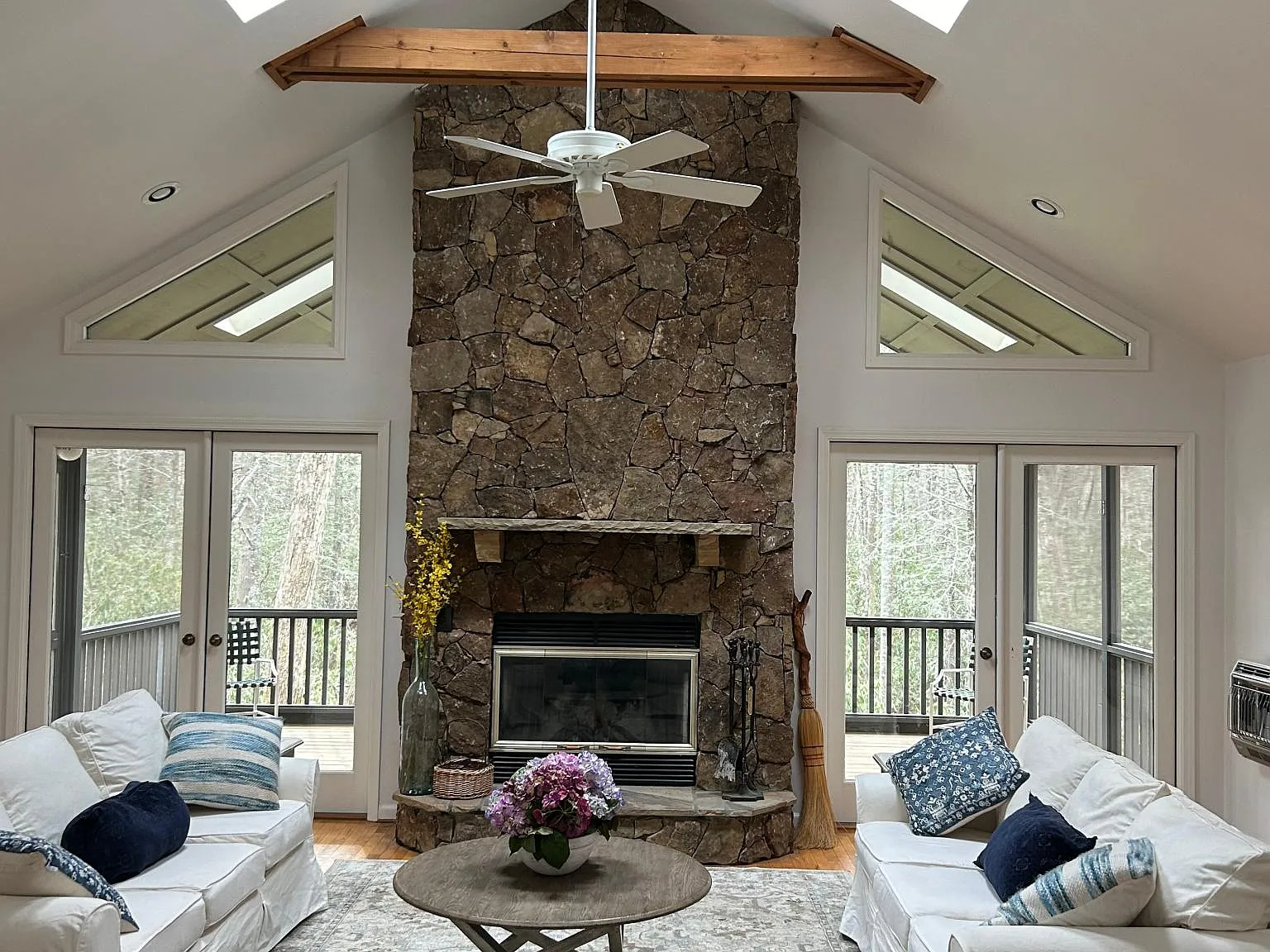 2 bed, 1500 sqft, $2,900 — Photo 4