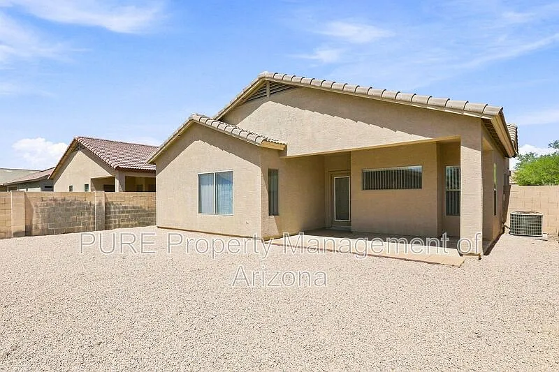 3 bed, 2.0 bath, 1333 sqft, $1,675 — Photo 4