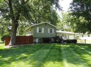 6410 N Walrond Ave, Kansas City, MO 64119
