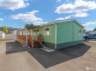 1006 S 12th Avenue, Kelso, WA 98626