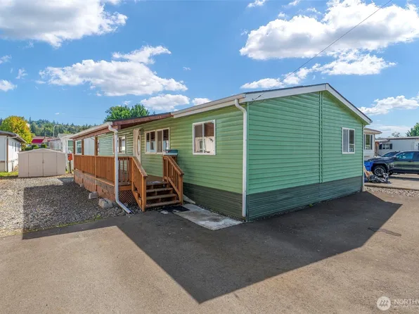 1006 S 12th Avenue, Kelso, WA 98626