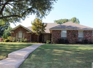76 Sugar Ridge Ln, Texarkana, AR 71854