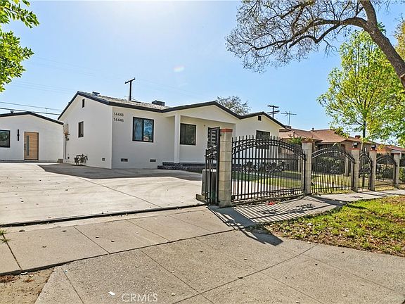 4th image of 14448 Pinney St