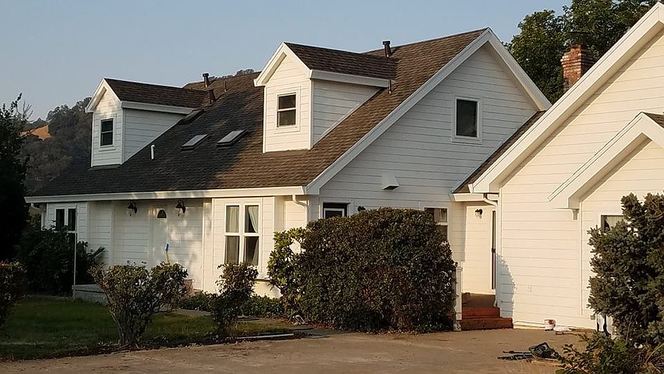 1st image of 3674 Sunny Hills Ln