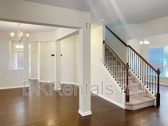 3rd image of 483 Hardy Ives Ln