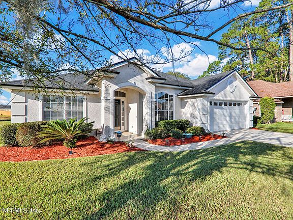 3rd image of 6347 Lake Plantation Dr