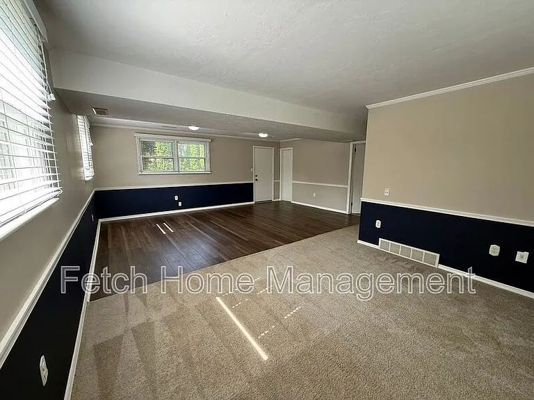 417 Surrey Dr — Photo 31
