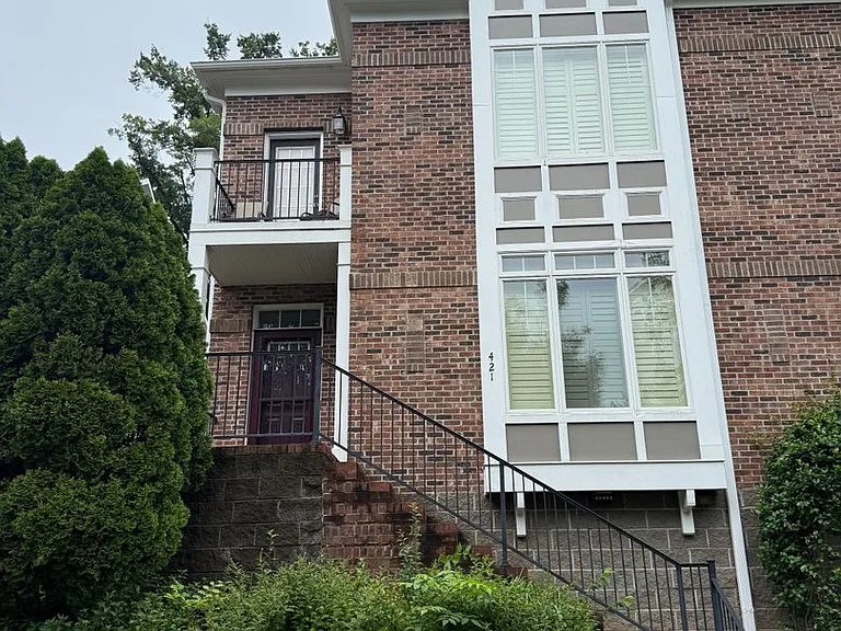 421 Spring St #103 — Photo 22