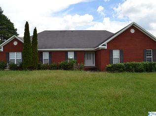 19058 E Limestone Rd, Athens, AL 35613