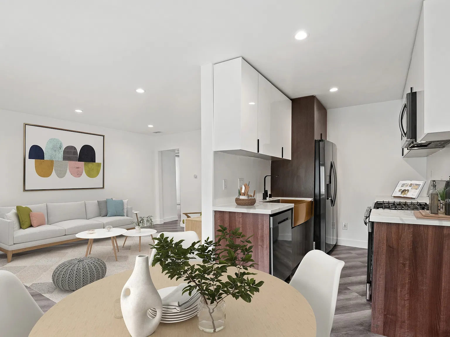 Modern Two Bedroom w/ All New Appliances & Washer Dryer | Highland Park — Photo 4