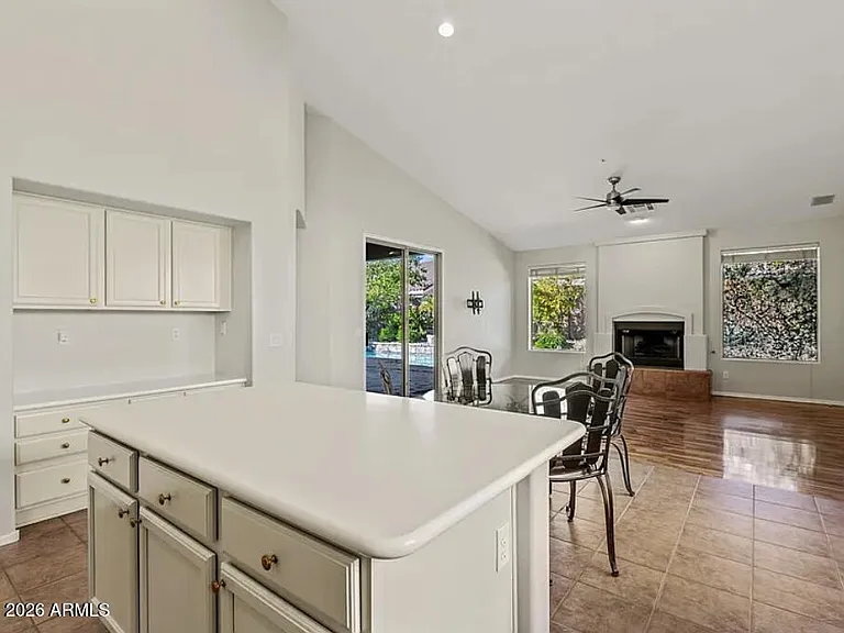 7252 E Whistling Wind Way — Photo 11