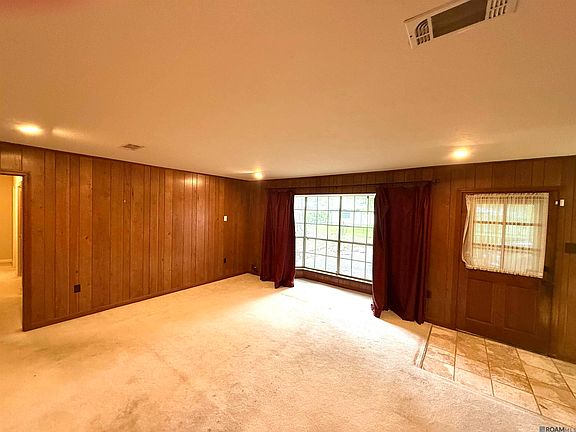 5th image of 640 Bromley Dr