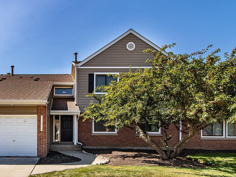 1st image of 1064 Hidden Lake Dr #1064