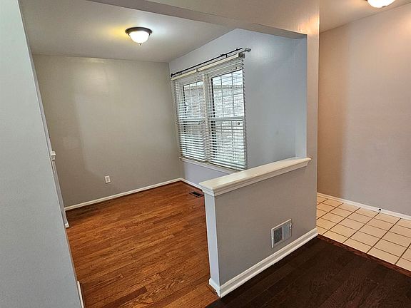 4th image of 43765 Stoney Ln #20