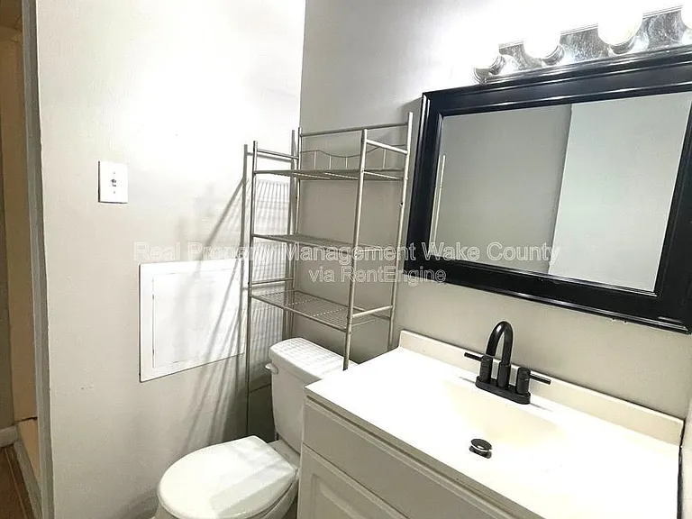 4702 Walden Pond Dr #D — Photo 15